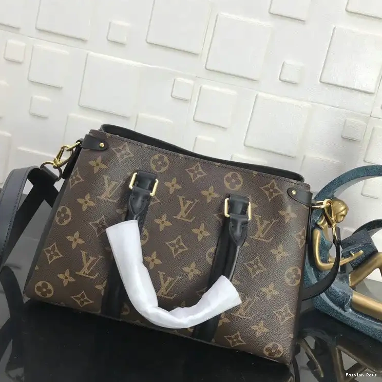 Fashion Reps 20B570254 Bags LV 0516
